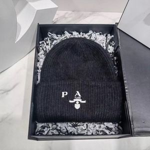 Luxury PPDDA Knitted Hat Designer Beanie Cap Winter Unisex Cashmere Letter Skull hats Warm and Cold Ear Protection Outdoor Hat