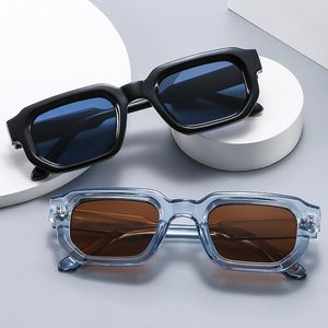 Occhiali da sole Fashion Square Women Shades Uv400 Blue Tea Punk Men occhiali da sole