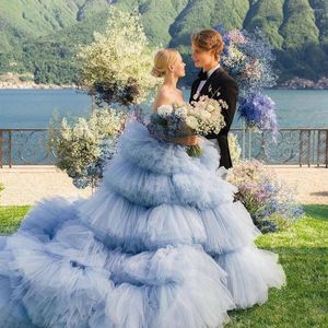 Lässige Kleider Blue Cloud Layered Tüll Brautkleid Garten Brautkleider Übertriebene Puffy Frauen Formale Party für Poshoot-Kleid