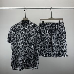 23サマーファッションメンズトラックスーツハワイビーチパンツセットデザイナーシャツ印刷レジャーシャツの男