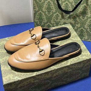 mocassino classico da donna mocassino piatto Scarpe eleganti 100% autentica pelle bovina Fibbia in metallo Scarpa casual in pelle da donna Muli Uomo stampato Trample Lazy Slides Mocassini Grandi 02