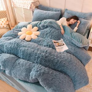 Set di biancheria da letto Confortevole Morbido Inverno Visone Velluto Finta Pelliccia Animale Copripiumino Copriletto Federe Set Coperta Lenzuolo