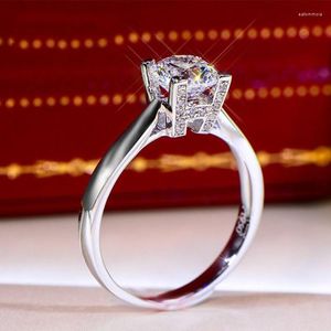 Schmuckbeutel, synthetischer Moissanit-Diamant-Mosan-Ring für Mann und Frau.