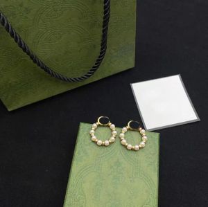 Designer classici Gioielli da donna Lettere Stud Orecchini di perle con strass di cristallo rotondi di marca famosa geometrica