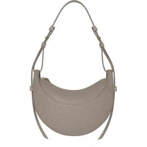 2023 Designer French Half Moon Paris Damen-Sattel-Achselhöhlen-Umhängetasche, One-Shoulder-Kurier-Ledertasche, Halbmond-Nischendesign erreicht neue Höhen. Es gibt viele Stile