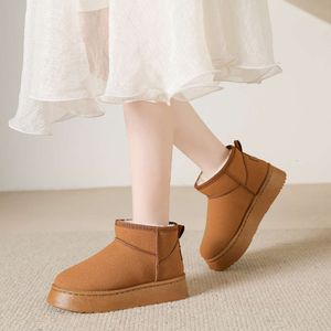 Botas de neve de sola grossa para mulheres 2023 novo outono inverno pele integrada tubo curto sola alta sapatos de algodão quentes e impermeáveis