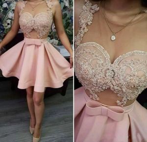 2023 Jaskie różowe sukienki balowe bez rękawów błyszcząca koralikowana koronkowa aplikacja iluzja iluzja niestandardowa plisowana plis wieczorowa suknia