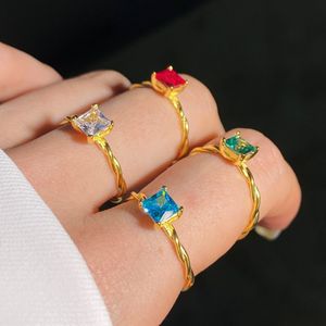 Lyxig Twisted 925 Sterling Silver Rings for Woman 18K Gold 5A Square Zirconia Party Wedding Engagement White Red Blue Green Diamond Ring With Present Box Size 5-9