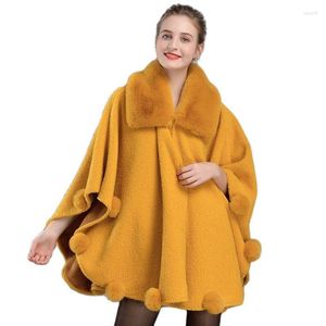 Kvinnors päls 1018 Europeiska och amerikanska mode vinterkläder kvinnor faux cape laides big sjal mantel