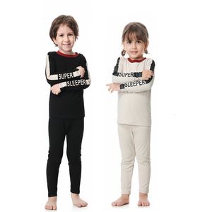 Jerseys AP imprimir listrado modal família combinando roupas conjunto bebê crianças adolescentes meninos meninas corte outono inverno bege preto casual 230906