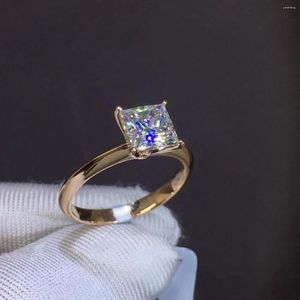 Cluster Rings 1CT Solitaire D Color Princess Cut Moissanite Ring For Women S925 Silver Plate 18K Gold Engagement Wedding Fine Jewelry
