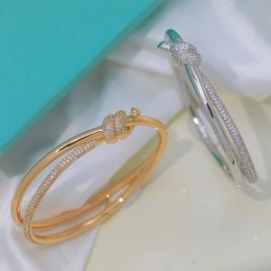 Bracciale rigido stilista nodo braccialetto donna lusso splendido accessori sfera zircone lucido regalo squisito fidanzate materiale di rame 230906