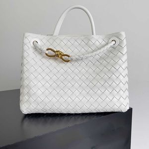 Borsa da donna di lusso di design Bvs 2023 Vendita calda Botega Veneto Estate Nuova pelle di pecora intrecciata con nodo in metallo Borsa a tracolla singola da donna X