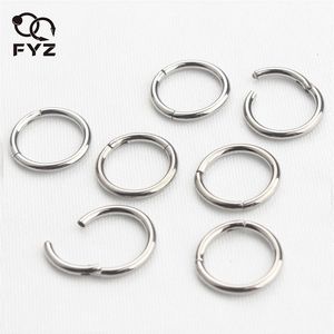 Labret läpppiercing smycken 18g 16g 14g astm 36 näsringar piercings faux septum gångjärn clicker segment nippel 230906