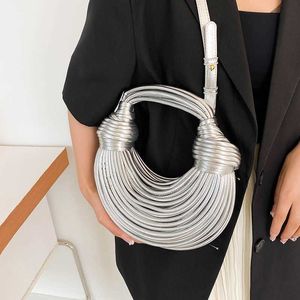 Noodle Pull Handbags BottegvVeneta Woven Totes Bags Authentic Leather Fashion Bags 2023 Bun Tying Niche Design Fashion Handbag Hand Woven Noodle Bag Womens Sho HB1I