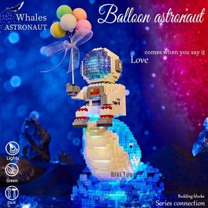 Aircraft Modle Creative Astronaut Building Blocks With LED Light Balloon Whale Mini Diamond Space Moon Satellite Bricks Toys For Children Gifts 230907