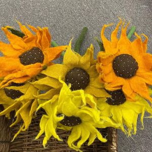 Decorative Flowers Hand-woven Wool Felt Sunflower Bouquet For Wedding Party Decor Artificial Home Living Room Decoration Gift
