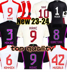 23 24 KANE Camisas de futebol MULLER DAVIES 2023 2024 Maillot de Foot Football Shirt KIMMICH Home Kids Kit Jogador Versão DE LIGT MUSIALA SANE 10 # GORETZKA /