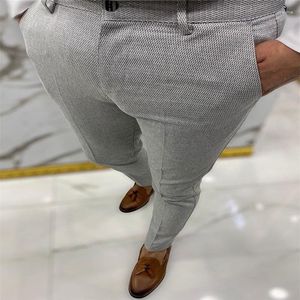 Calças masculinas lazer homens terno calças outono vintage cor sólida magro ajuste lápis homens streetwear moda magro estiramento apertado calça homem