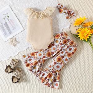 Giyim Setleri 3pcs Bebek Bebek Kız Giysileri Kolsuz Dantel Yüzük Romper Bodysuit Çiçek Baskıları Çan Dipleri Pantolon Kafa Kıyafetleri