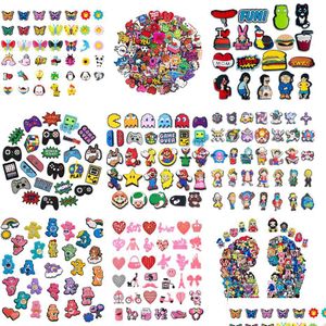 Acessórios de peças de sapato 30 aleatório bonito dos desenhos animados ursos encantos para sandálias de tamanco botão pulseira pulseira decoração meninos meninas gota d dhs98