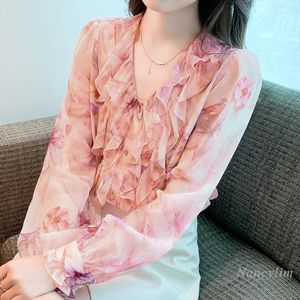 Kvinnors blusar Floral Chiffon Shirt Women Spring and Autumn V Neck Blus 2023 Fashion Long Sleeve Top Super Fairy Ruffles Shirts Blusa