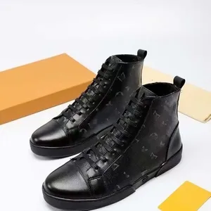 Kleidschuhe Leder Blumenschuh Canvas Sneakers Luxus Designer Rivoli High Top Herren geprägte klassische Schuhe 03