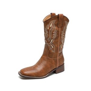 Botas jeans ocidentais gigantes femininas novo estilo bordado v boca cavaleiro sapatos na cabeça quadrada de fundo grosso mãe saltos grossos tênis britânicos atacado 803