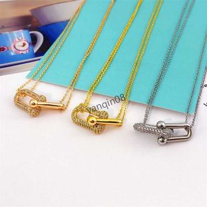 Horseshoe buckle zircon necklace U-shaped titanium steel fashion trend lovers Internet red with the same HKD230907