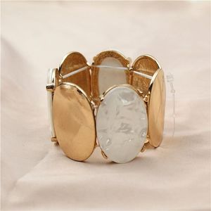 Charme Armbänder Ankunft Mode Punk Glatte Shinning Gold Farbe Legierung Oval Armband Für Frauen Große Stein Elastische Armreif Hand schmuck Geschenk