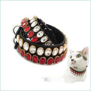 Hundhalsar Leases Cat Dog Collar med Crystal Jeweled Decor Pet Justerbar PU -läderhals Rem Accessary för bröllopsfödelsedag P OTO1A