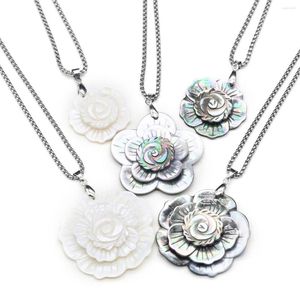 Pendant Necklaces Natural Fresh Water Shell Necklace Carved Flower Shape Gemstone Exquisite Charms For Jewelry Making DIY Bracelet