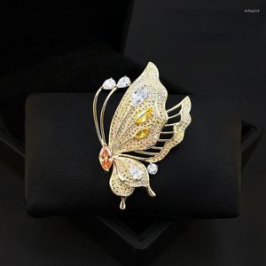 Brosches lyxig fjäril brosch high-end insektsstift kvinnors utsökta corsage kostym tillbehör stift fasta dekorationer strass smycken smycken