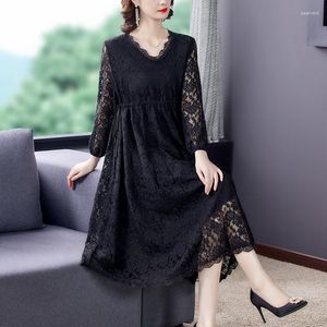 Casual Dresses 2023 Temperament Lace Silk Dress Women's High Fashion Round Neck Long Sleeve Party Holiday Midlength Vestido