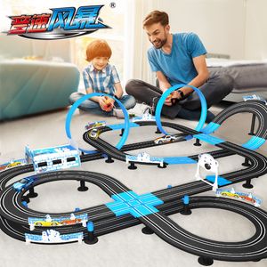 Set di giocattoli per binari ferroviari pressofusi Set da corsa elettrico con doppio telecomando per auto interattiva Autorama Circuit Voiture per bambini 230906