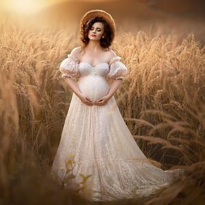 Abiti da ballo romantici in pizzo per donne incinte Una linea personalizzata vestaglia fotografica abiti eleganti per baby shower