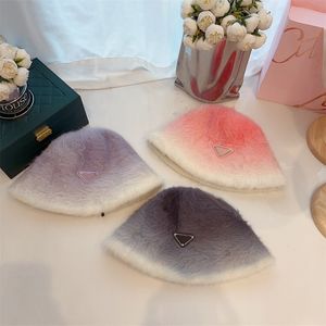 Elegant Fashion Street Bucket Hat For Women Luxury Designer Hatts Womens Gradient Color Fedora Bucket Hat Unisex Winter Caps Fited Bonnet