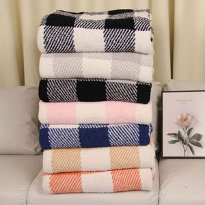 Semplice Nordic Scacchiera Griglia Copridivano Plaid Coperta di velluto Addensato Copridivano Coperta Maglia Casual Pisolino Coperta Condizionatore d'aria Piccola coperta