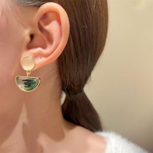 Brincos pendurados estilo tinta vintage verde mistura irregular resina parafuso prisioneiro verão opala gotejamento latte semi-círculo jóias presentes para meninas