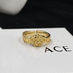 Designerring lyxiga designer ringar för kvinnliga män ringar justerbara mode guldringar trendiga klassiska smycken högkvalitativa gåvor trevliga