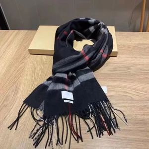 Designer Scarf Cashmere Classic Plaid fransad halsduk för män kvinnor 100% förpackningspåse lyx mode tillbehör