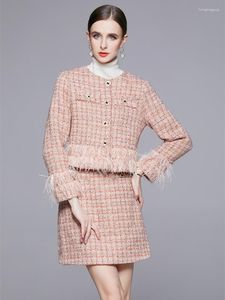 Vestidos de trabalho rosa tweed woolensuit feminino elegante mão miçangas pele de avestruz curto casaco casaco mini saia conjunto roupas de inverno