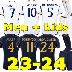 Bellingham Vini Jr Futbol Formaları 23 24 TCHouameni Camavinga Alaba Asensio Modric Rodrygo Dördüncü 2023 2024 Erkek Kids Kit Üniformaları Futbol Gömlek