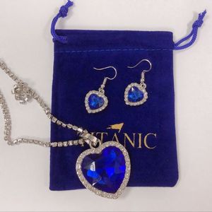 Conjuntos de jóias de casamento Titanic Heart of Ocean Blue Heart Love Forever Pingente Colar com Titanic Brincos Velvet Bag 230907