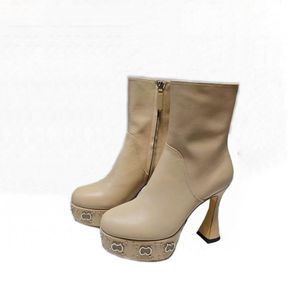革の女性用ブーツデザイナースタイル高品質のファッション女性ショートブーツレディースシューズ送料無料ユーロ35-41