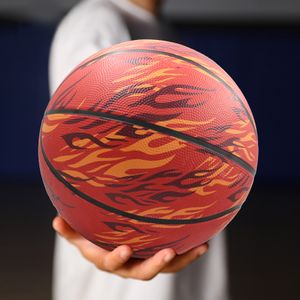 Piłki dzikie płomienie koszykówki młodzież dla dorosłych unisex 7 trening gumowy trwały materiał kolorowy 230907