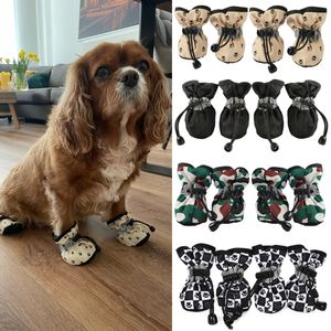 Pet Protective Shoes 4 buah set sepatu anjing peliharaan untuk kecil besar reflektif antiselip bot kucing anak Chihuahua Booties Yorkies 230907