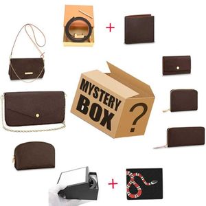 L Luxurys Designers Bag Paftetyczny Portfy Mody Bolegne pudełko otwarte losowe pudełka dla męskich i damskich portfeli 234D
