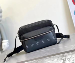 Messenger väskor designers väska klassiska kvinnor eller män väskor crossbody pås skola bokväska handväska ryggsäck man totes väska plånbok läder handväskor claeess ryggsäck #849