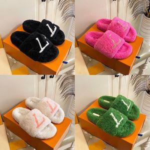 2024 Designer Kvinnor Furry Slippers Luxury Päls Slides Comfort Mule Fluffy Shoes Slip On Cloud White Black Pink Brown Green Womans Fuzzy Platform Sliders Mules Slipper